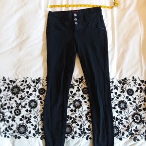 Highwaist black jeans 🌿